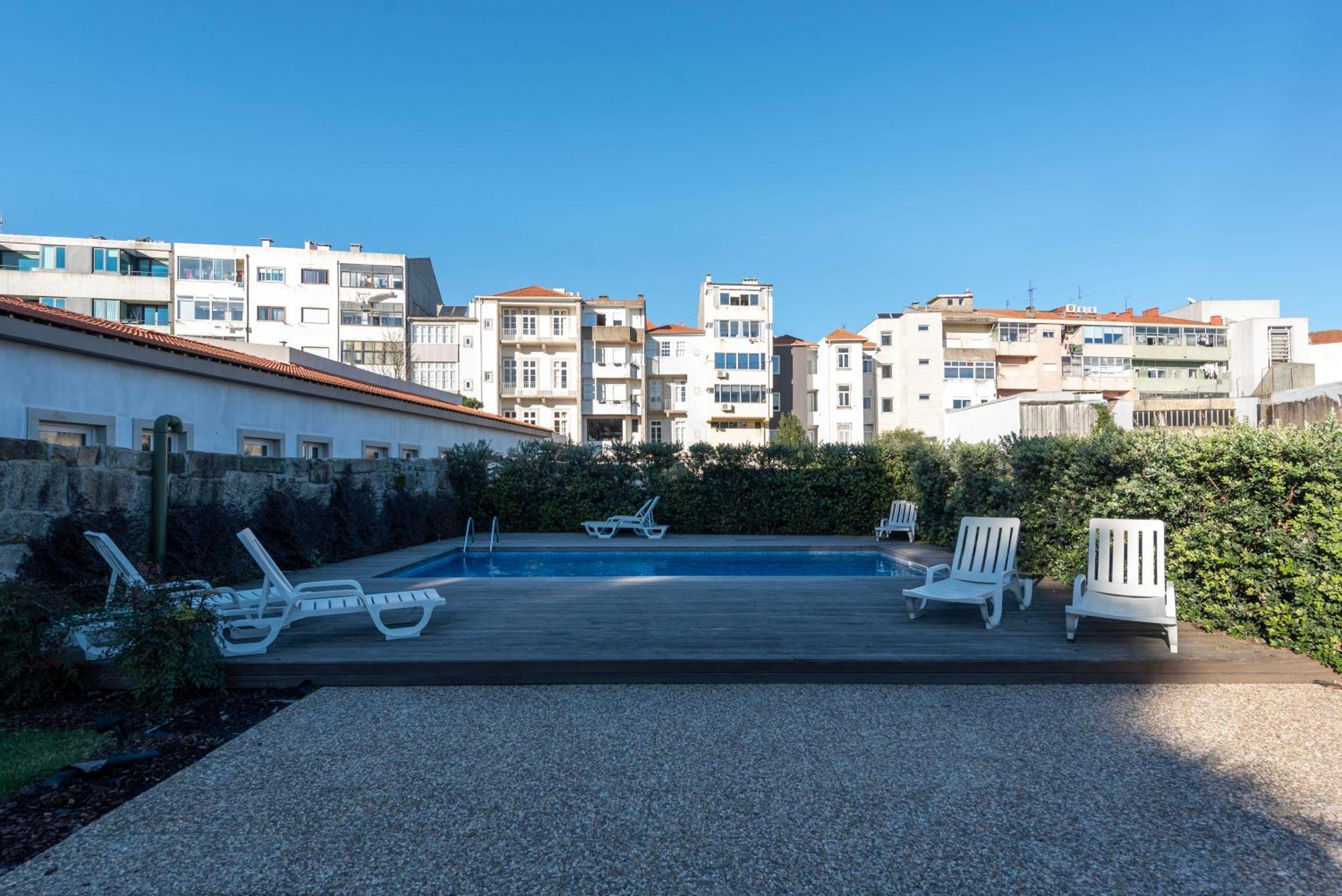 Exotic Flat With Shared Pool & Garden Apartment Porto Bagian luar foto