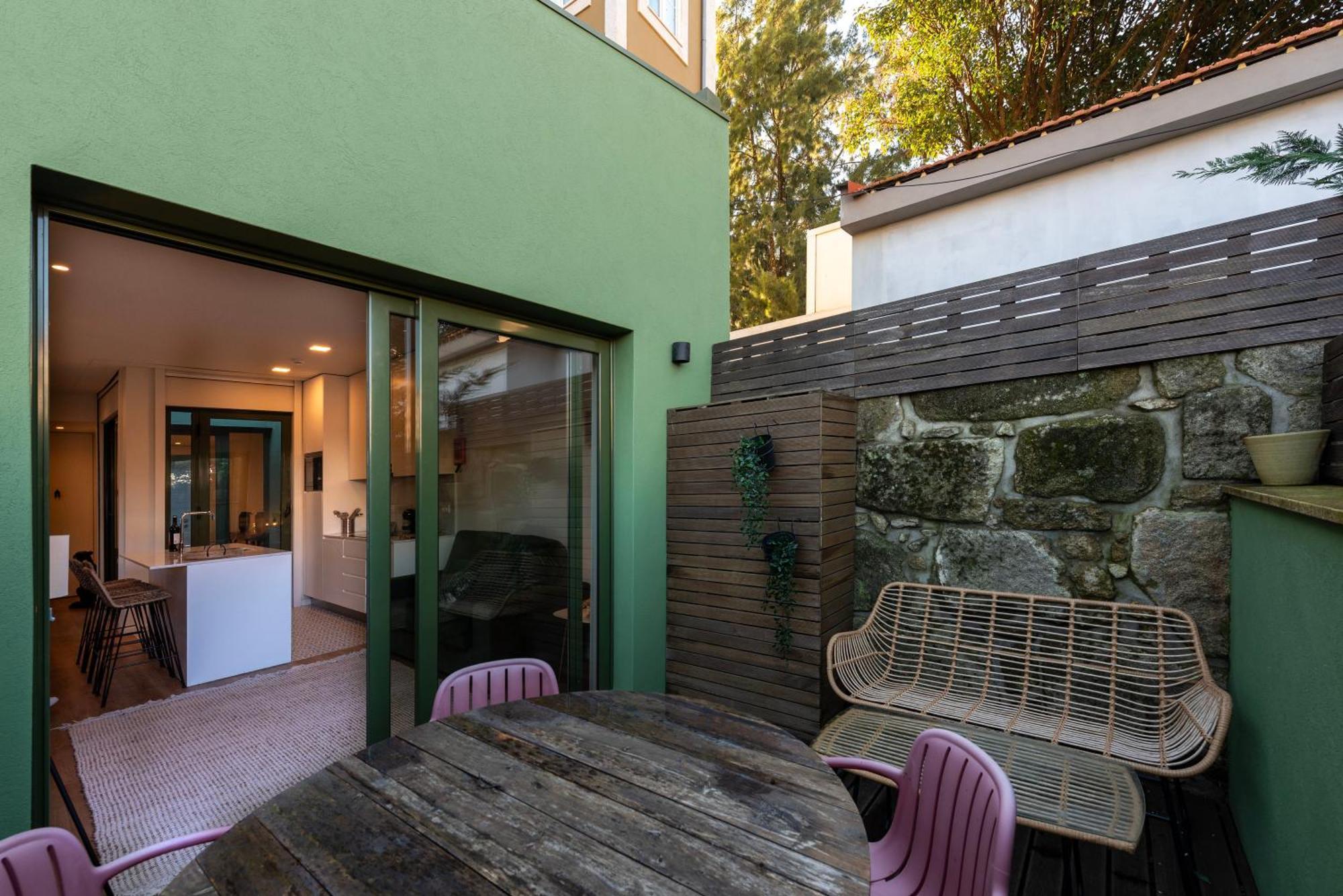 Exotic Flat With Shared Pool & Garden Apartment Porto Bagian luar foto