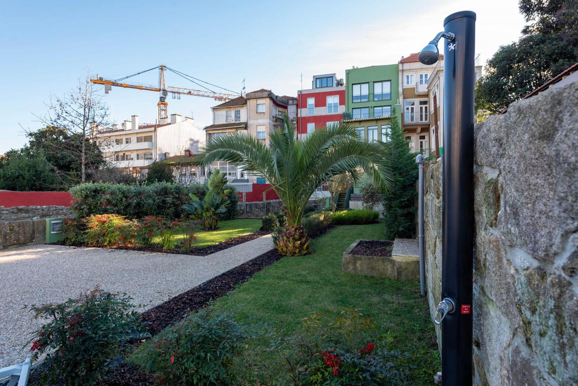 Exotic Flat With Shared Pool & Garden Apartment Porto Bagian luar foto